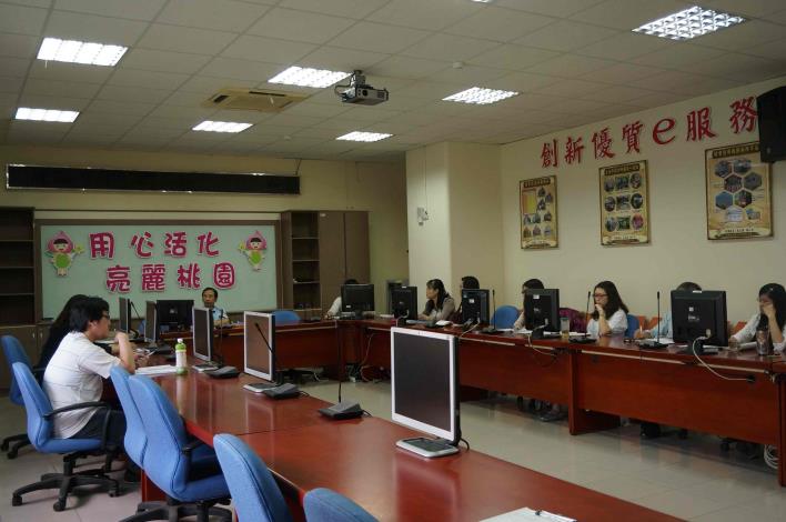 第13次為民服務小組會議演討會遠照