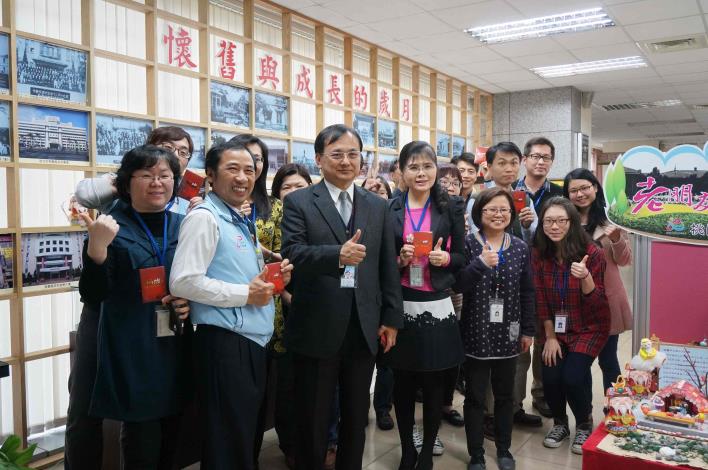 新春團拜(局長蒞臨)團體照