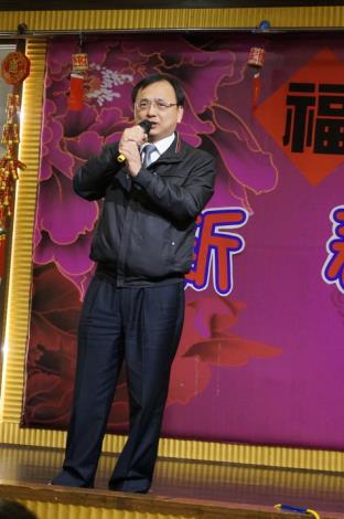 地政春節聯誼餐會局長演講照