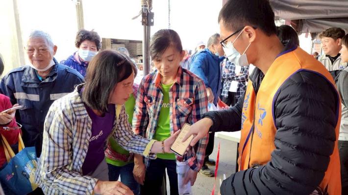 填問卷送宣導品