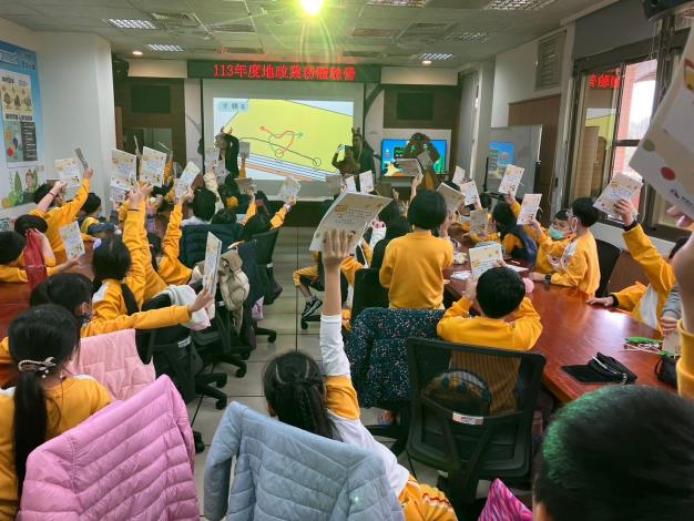 LINE_ALBUM_1131227地政業務體驗營_241227_158