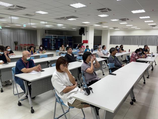 講師授課中－第２張