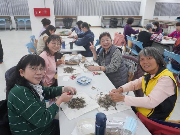 志工手工藥草包製作體驗-第6張
