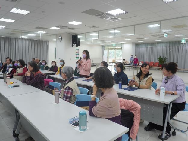 志工提出意見交流