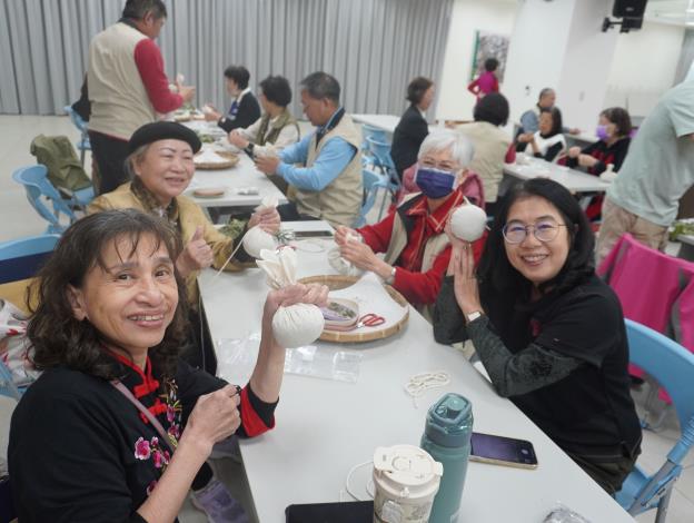 志工手工藥草包製作體驗-第11張