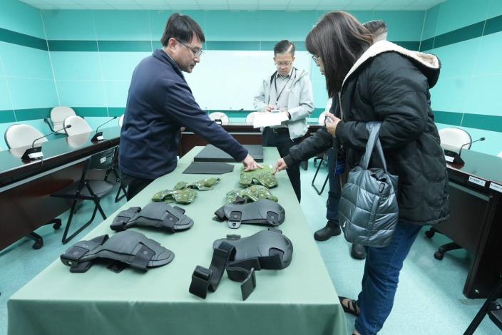 吸震設備媒合現場