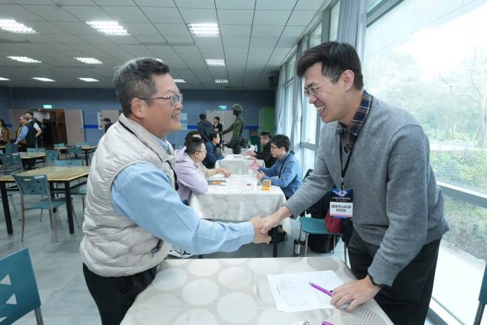 機械外骨骼媒合現場2