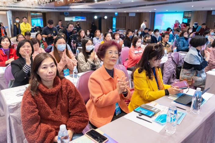 論壇邀集來自產官學界的專家及學者