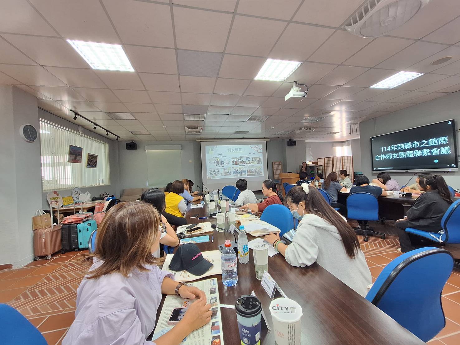 與會代表分享婦女創新方案(1)