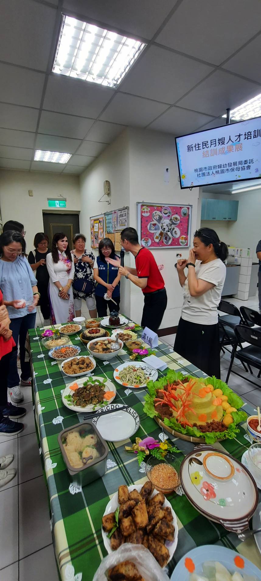 老師講評學員成果