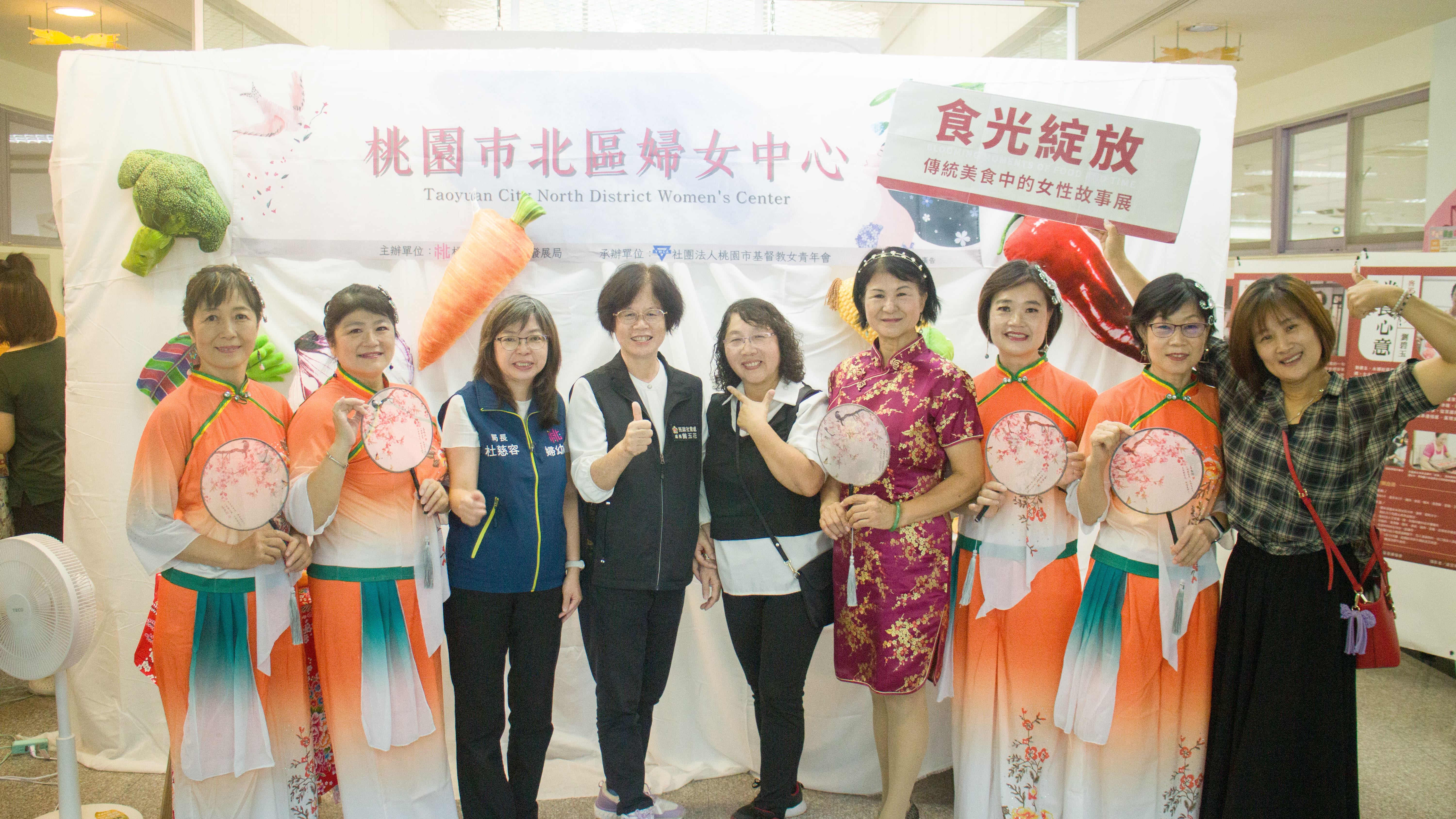 杜局長與曾處長與馬祖同鄉會合影