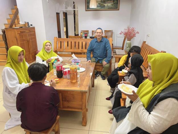 印尼新年走春與親友戶訪