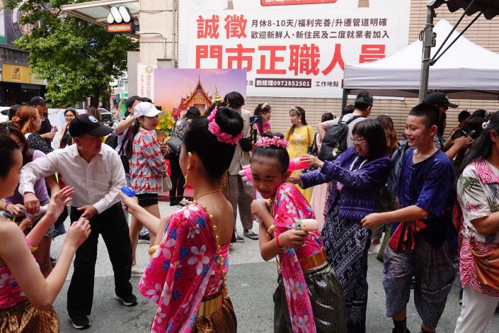 泰國潑水迎新年