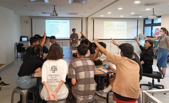 LINE_ALBUM_20231021青少年自殺防治策略研擬-公民參與工作坊_231025_116