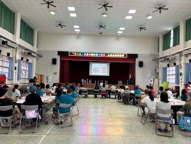 邀請南港茶區代表分享，另供女性視角推動產業之經驗談