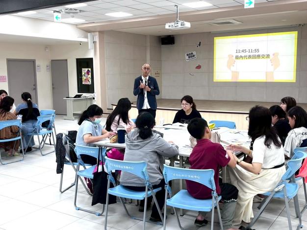 7.局長回應與新住民交流