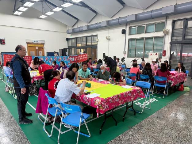 4各小組分配工作