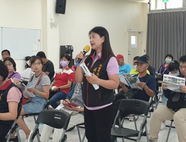 113年7月12日「桃園市管區域排水雙溪口溪幹線治理規劃檢討」第二次地方說明會(中壢場)，女性民意代表對政策表達建議，納入後續規劃參考。