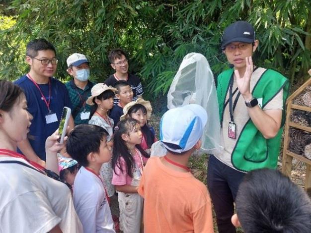 本次環教活動參加人數計30人，其中男性13人、女性17人，保障女性參與機會，讓各性別都有接受環境教育權益。