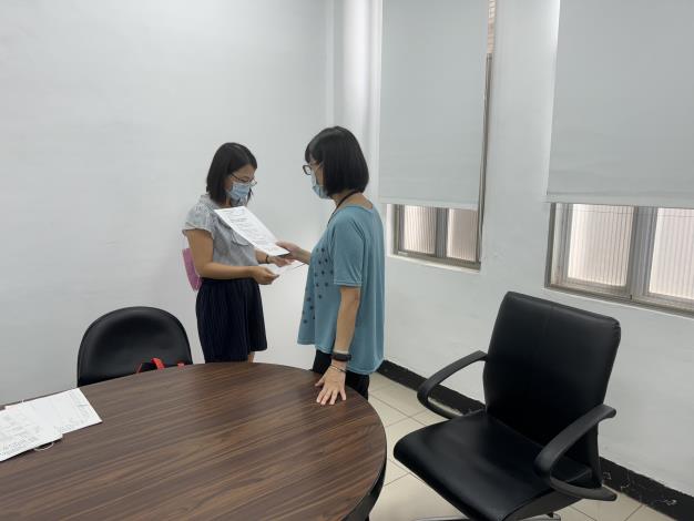 召集人員並舉行成立緊急搶救 小組會議(演練人員全體開會)