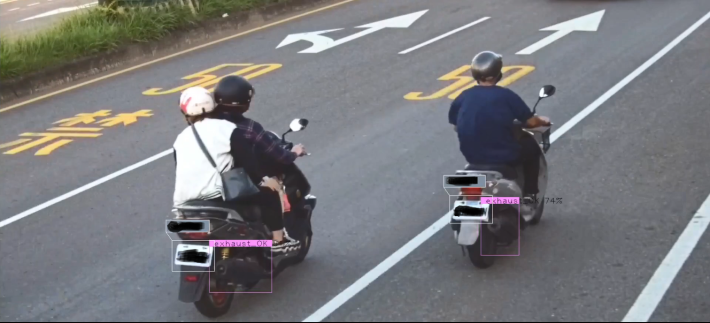 辨識原廠排氣管車輛