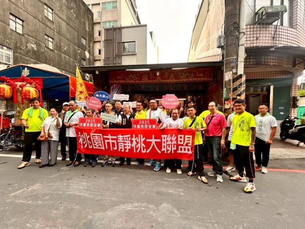 普濟堂共義團夜訪落實噪音自主檢核 桃園推動安靜祭典示範(共4張)