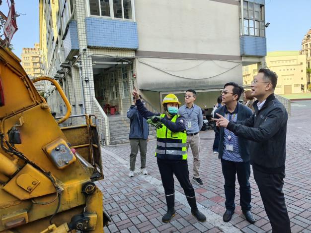 桃市府試推學校垃圾專用袋　蘇俊賓市府學校及志工攜手推廣 校園垃圾減量有效降低負擔(共4張)