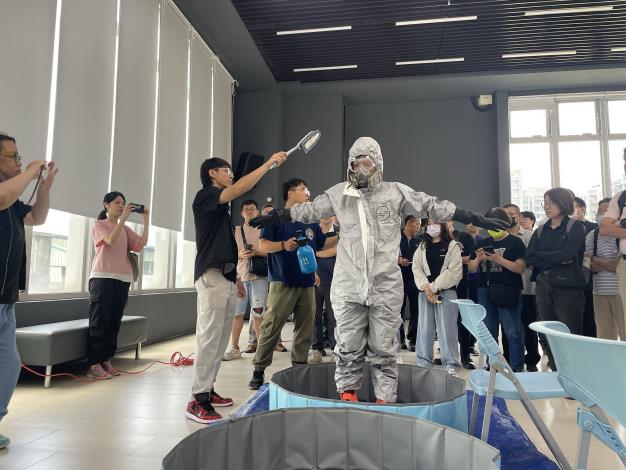 桃園環保局落實毒災實作訓練！攜手511家在地業者建立跨區防線展現防災韌性(共3張)