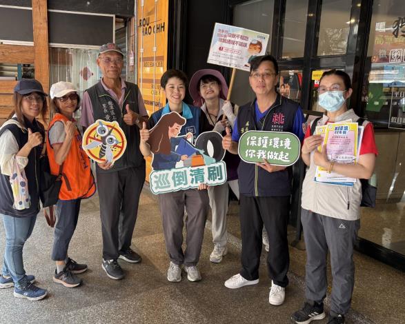 防堵屈公病、登革熱！ 環保局與衛生局聯手動員志工清除上千積水容器 守護社區防線(共4張)