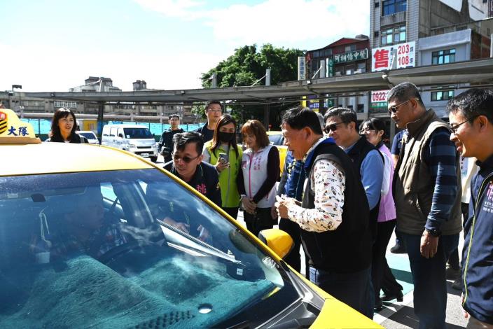 桃園站前商圈齊心淨街_3