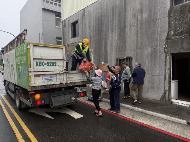 過年前夕垃圾收運「馬」不停蹄 桃園乾淨迎新春2