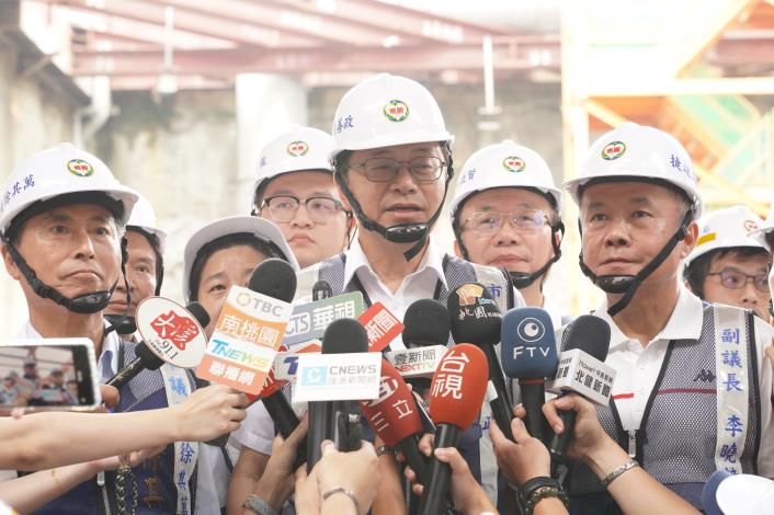 張市長接受媒體聯訪