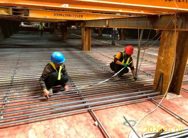 G06站穿堂層結構版施作