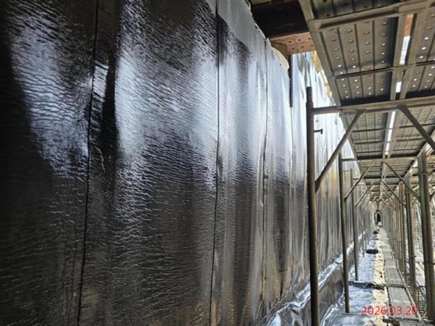 G08站_站體區B1F側牆防水膜施作