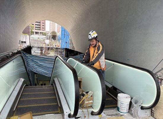 G11站7、8號電扶梯試車作業