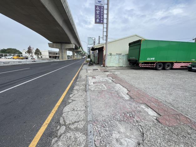 人行道改善前現況圖