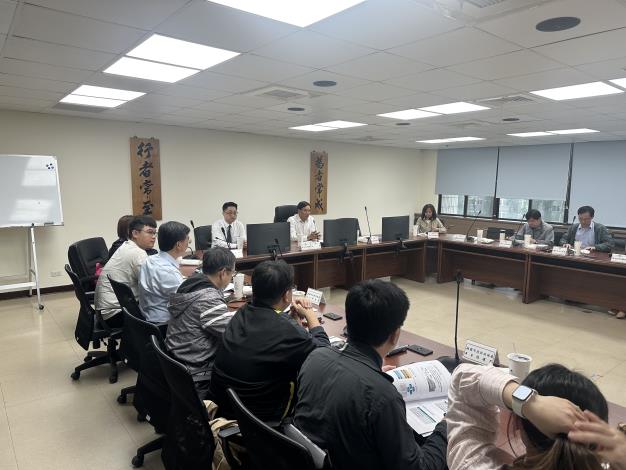 03-本局由劉局長慶豐主持會議