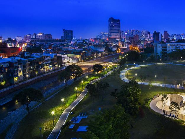 陳文欽 新勢公園夜景