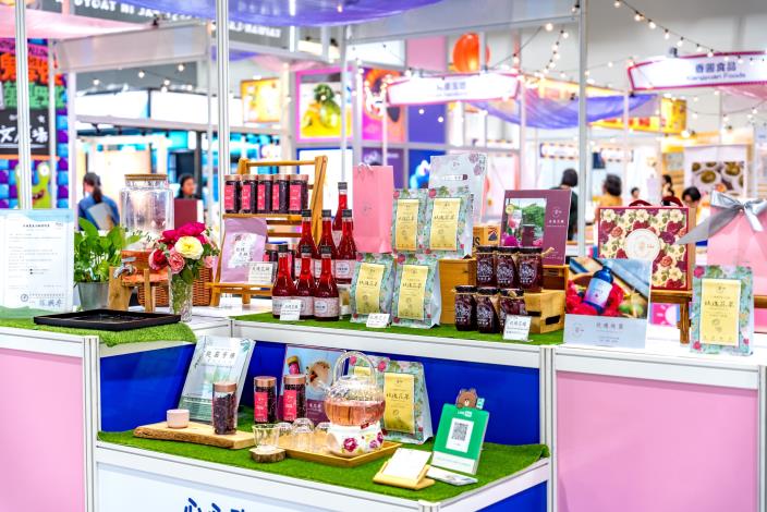 The Trade Show showcases numerous products from companies partnered with the Taoyuan City Government.