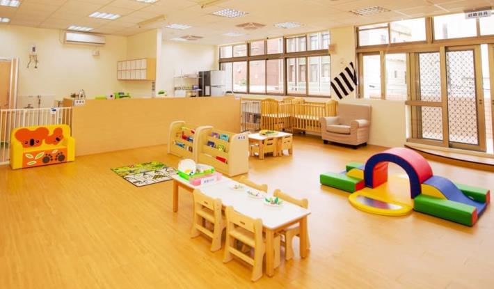Public childcare home in Yixing Community, Pingzhen