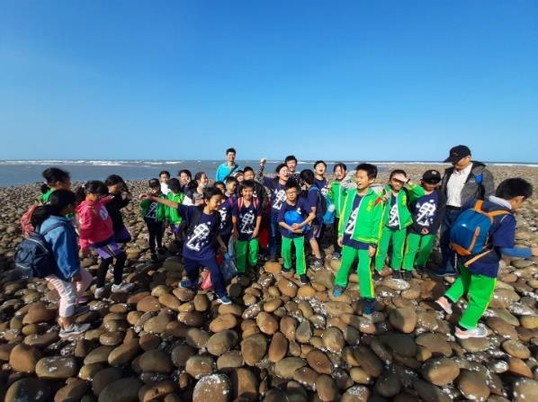 Xinwu stone weir environmental education activities