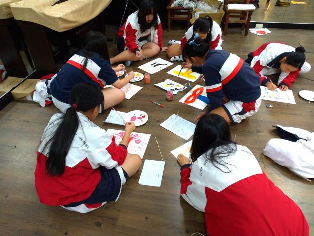Taiwan Girls' Day Group Workshop-Uterine Color Painting