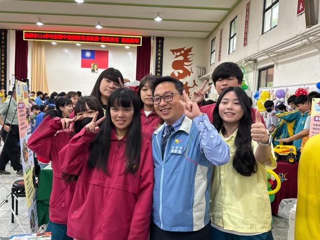 參展同學合影