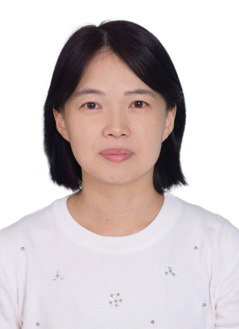 服務科科長應曉芳