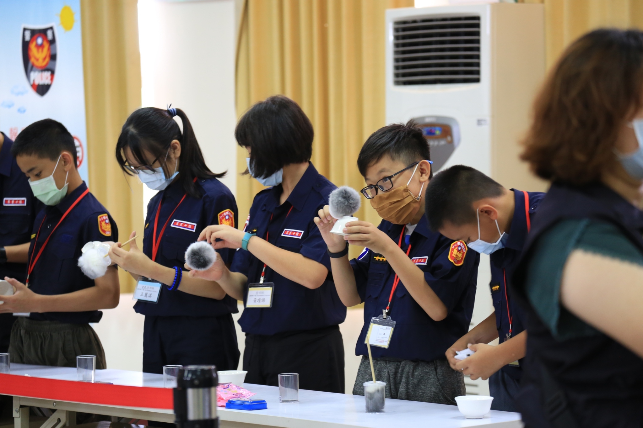 小小警察破案高手