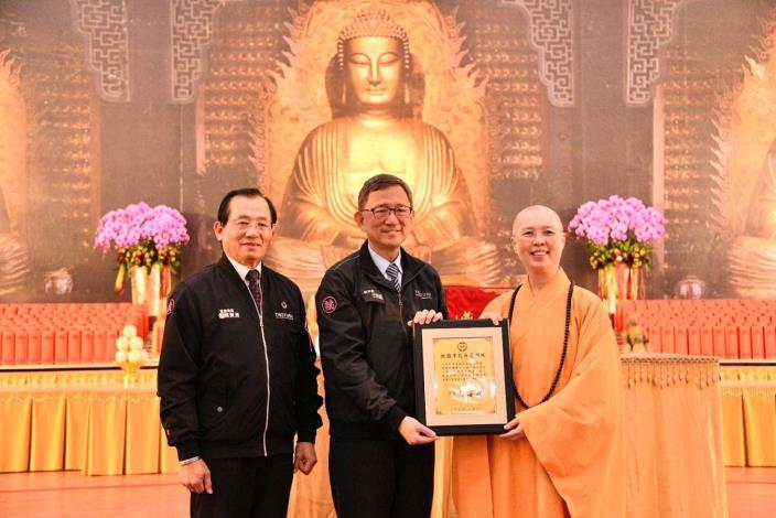 王副市長感謝佛光山長年投身公益、濟助弱勢，展現宗教團體穩定社會的慈悲力量