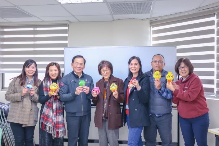 致贈社福公仔「小光」