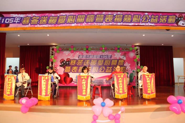 桃園區各社區輪番表演，將活動帶到最高潮。