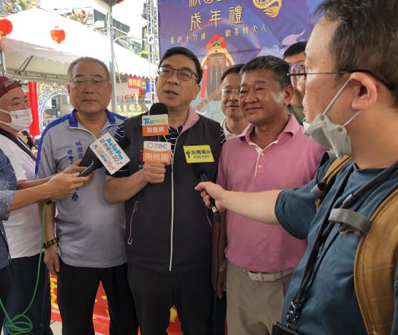 媒體聯訪。