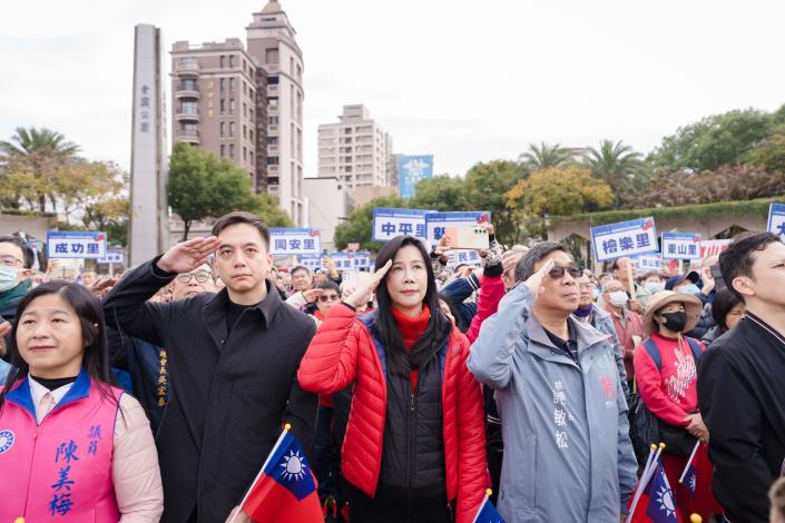 「桃園區慶祝 114 年元旦升旗典禮」於 114 年 1 月 1 日，在桃園區青溪公園隆重舉行。